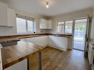 Kitchen - click for photo gallery